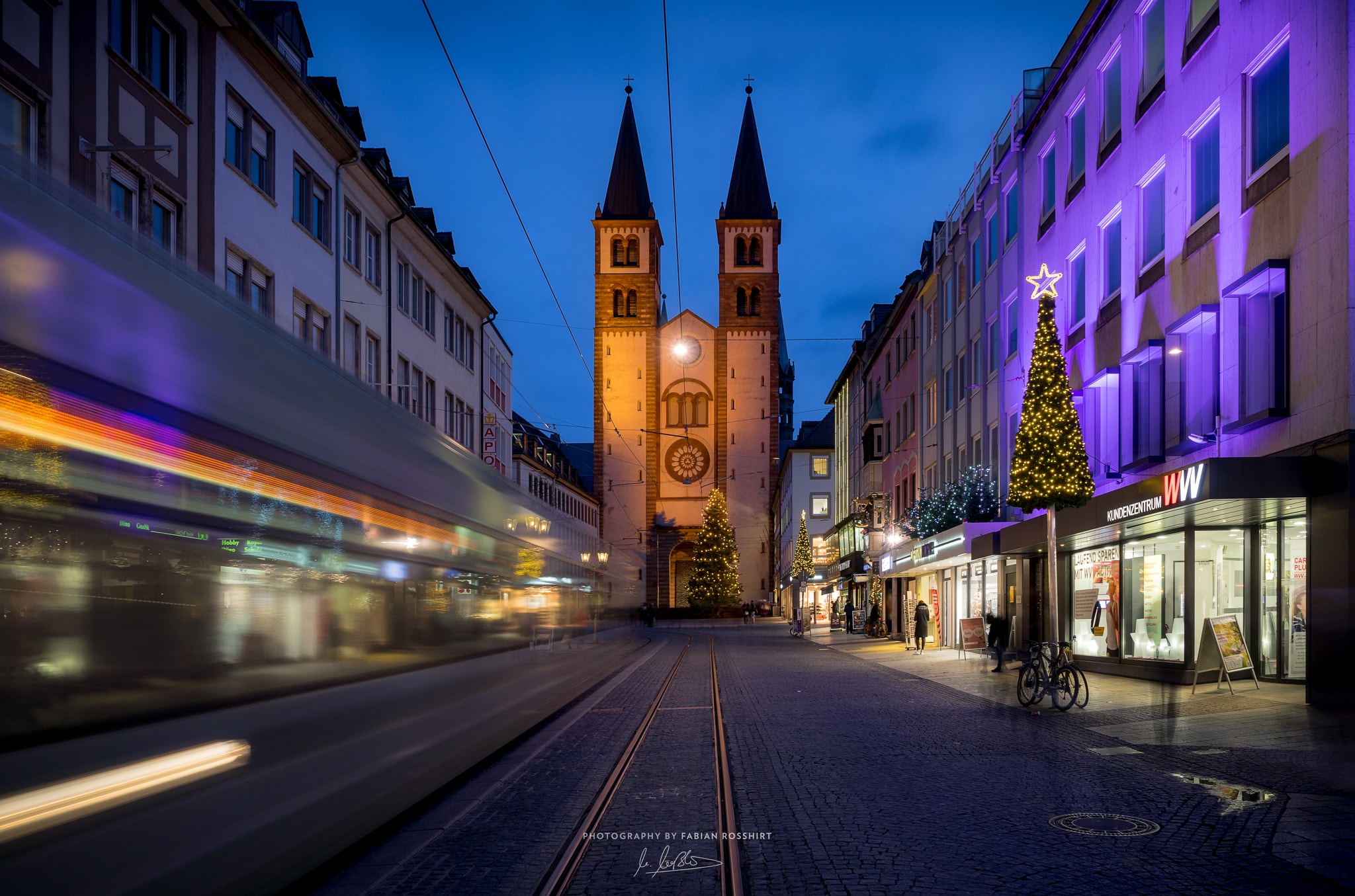 Domstraße, Weihnachten, Lichter, Straßenbahn, DECEMBER MAGIC II (Würzburg Wallpaper HD Wandbild Wandbilder Hintergrundbild Background)
