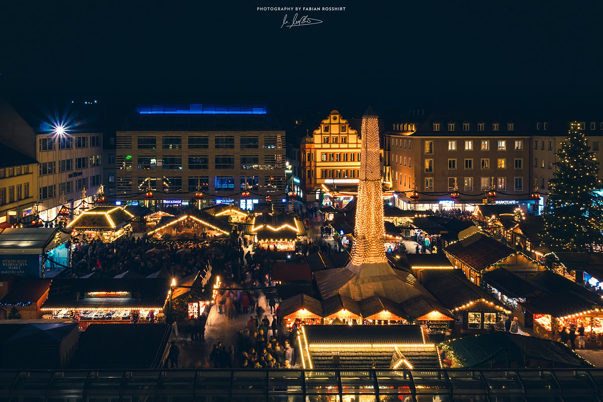 Nacht, Lichter, Weihnachten, Weihnachtsmarkt, Beleuchtet, Gold (Würzburg Wallpaper HD Wandbild Wandbilder Hintergrundbild Background)