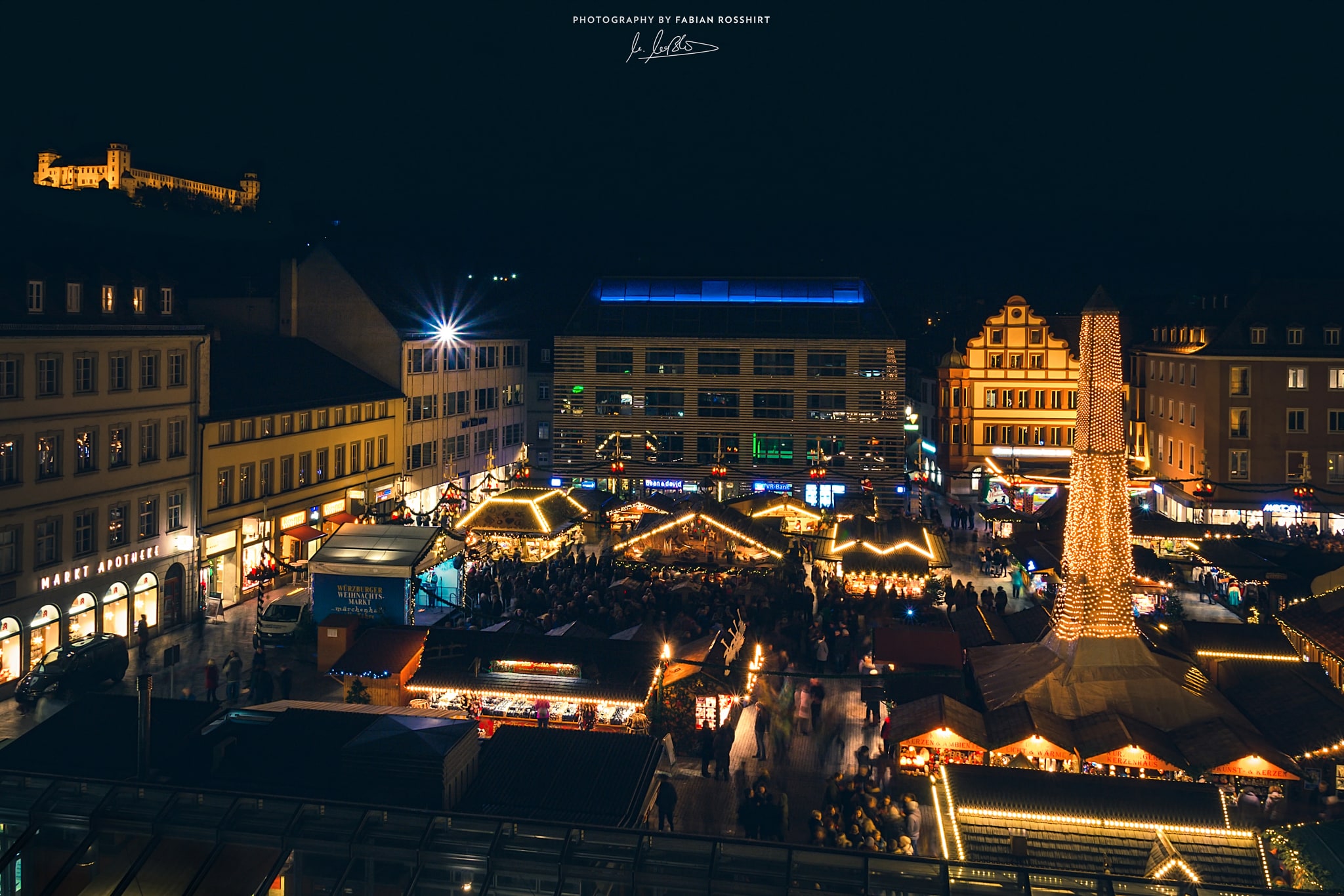 Nacht, Lichter, Weihnachten, Weihnachtsmarkt, Beleuchtet, Gold (Würzburg Wallpaper HD Wandbild Wandbilder Hintergrundbild Background)